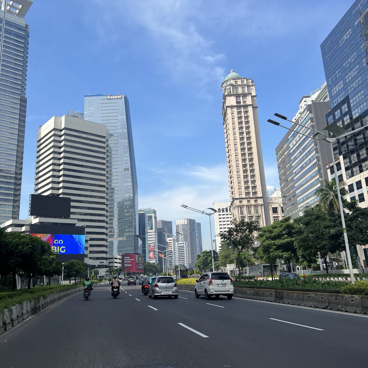 𝐦𝐢𝐥𝐥 tweet media