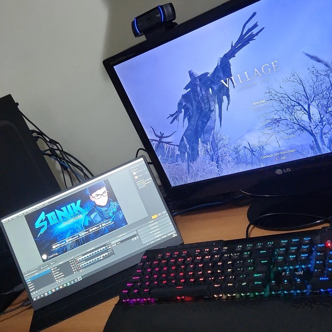 Depois de 10 anos criando conteúdo nas interweebs, a aquisição mais esperada finalmente chegou: um lindo Bettdown Monitor Portátil 15.6" . Vocês não fazem ideia do quanto eu precisava disso. As futuras produções serão bem mais tranquilas agora 🥲