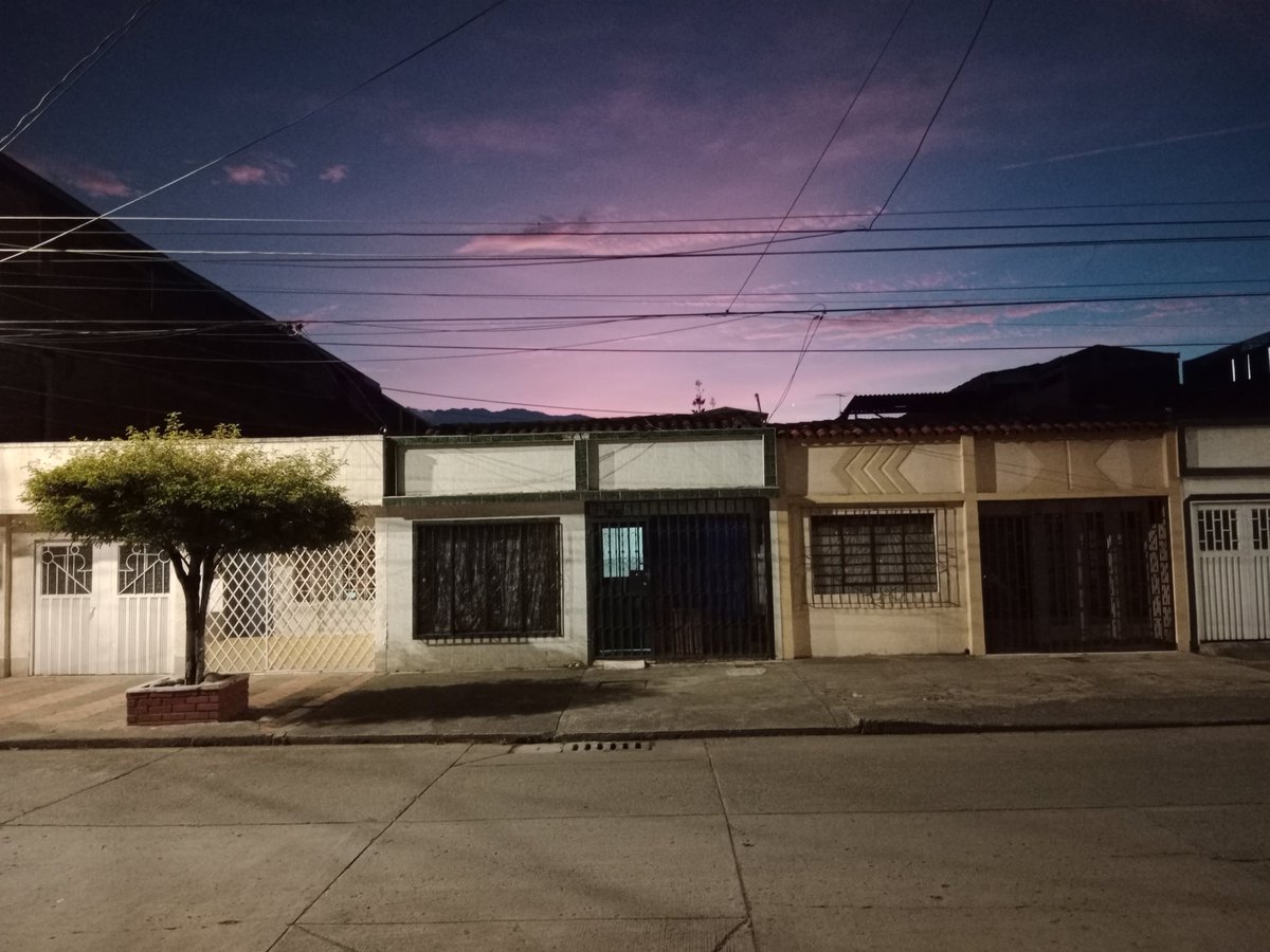 IPAREDESLOPEZ's tweet photo. Finalizando la tarde aquí en Cali 
#cali #foryou #viral https://t.co/Br6hXo6PrC