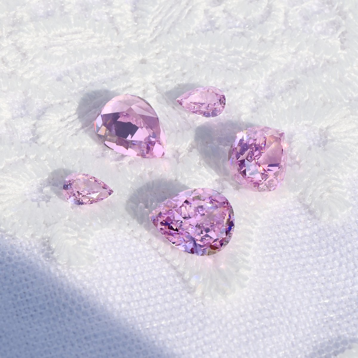 Eeleg_Jewelry's tweet photo. #rt이벤트 #팔로우이벤트
rt + 팔로우 추첨 한분께 4x6mm 제품 선물로 드려요!🎁

라이트 퍼플리쉬핑크 컬러가 담긴
✨하이퀄리티 핸드컷 큐빅 페어컷✨
기간폼 업로드 됐어요!

https://t.co/Ds8qFAYm7X

몽환적인 컬러와 핸드컷의 빛나는 광채가 담긴 하이퀄리티 큐빅 페어컷 구경하러 오세요!😊😊 https://t.co/qIeDESIp31