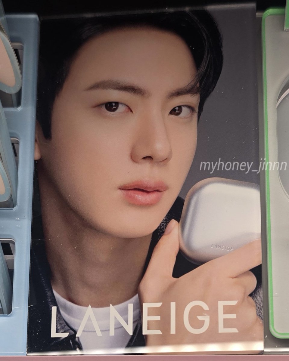 btschartsxdaily's tweet photo. [INFO] #JIN x Laneige’s new product “NEO CUSHION THE MATTE”, the campaign is expected to be revealed on March 23!

JIN LANEIGE GLOBAL AMBASSADOR 
#JinxLaneige https://t.co/nIOEttdmB8