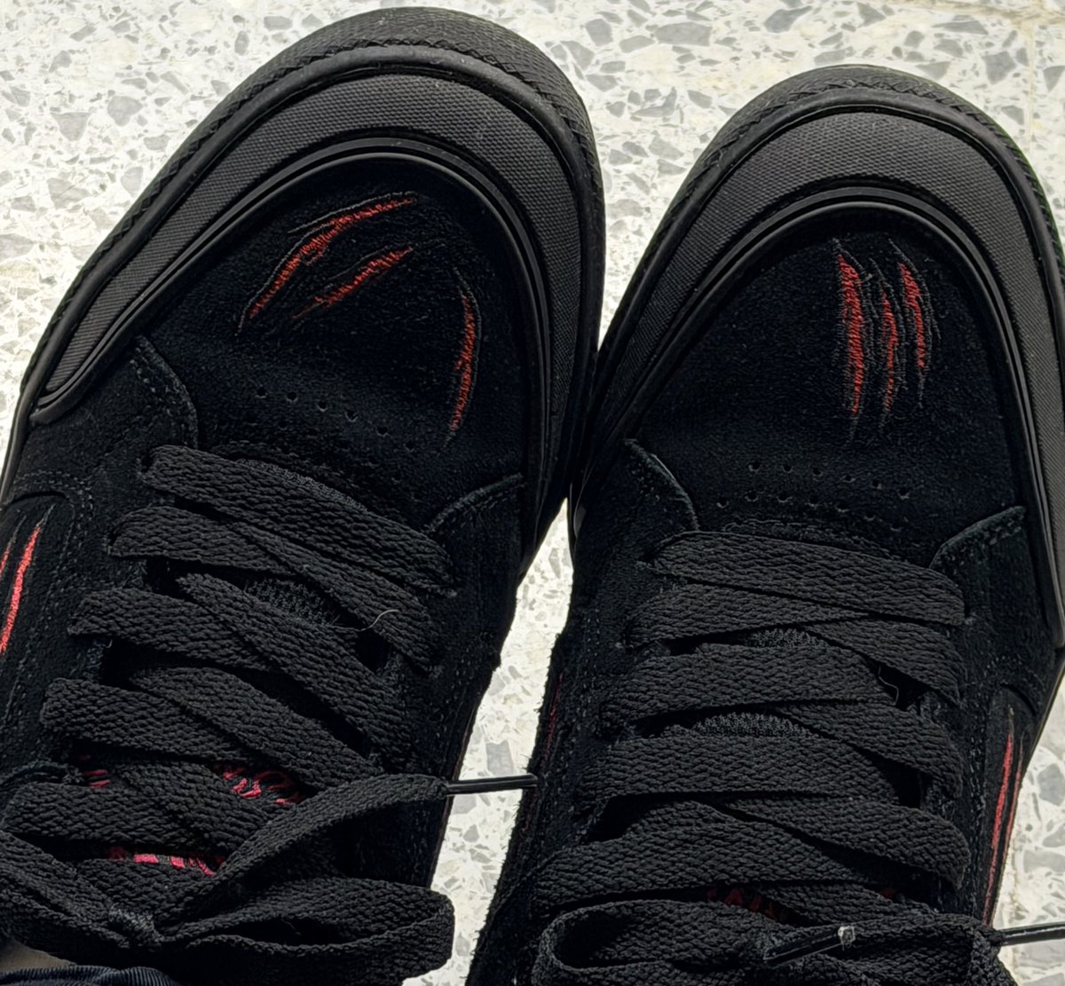 今日はほぼマンウィズコーデ。ジーンズとか出してくれれば全身マンウィズいけるんだけどな。
#MANWITHAMISSION