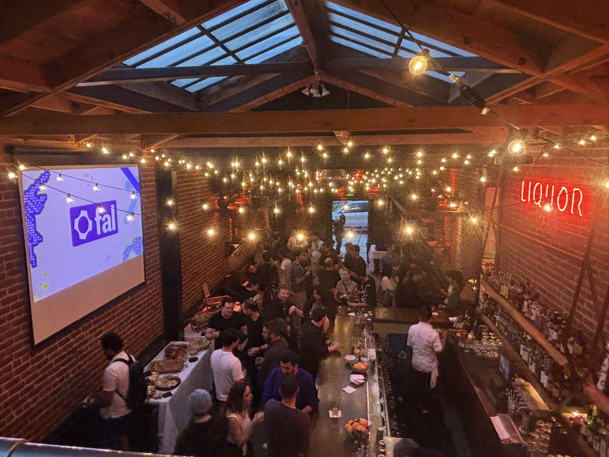 Tina Sang tweet media