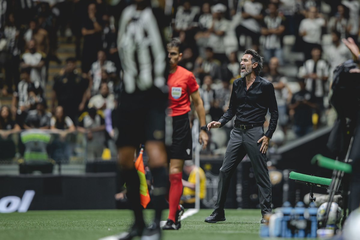 Central do Galo tweet media