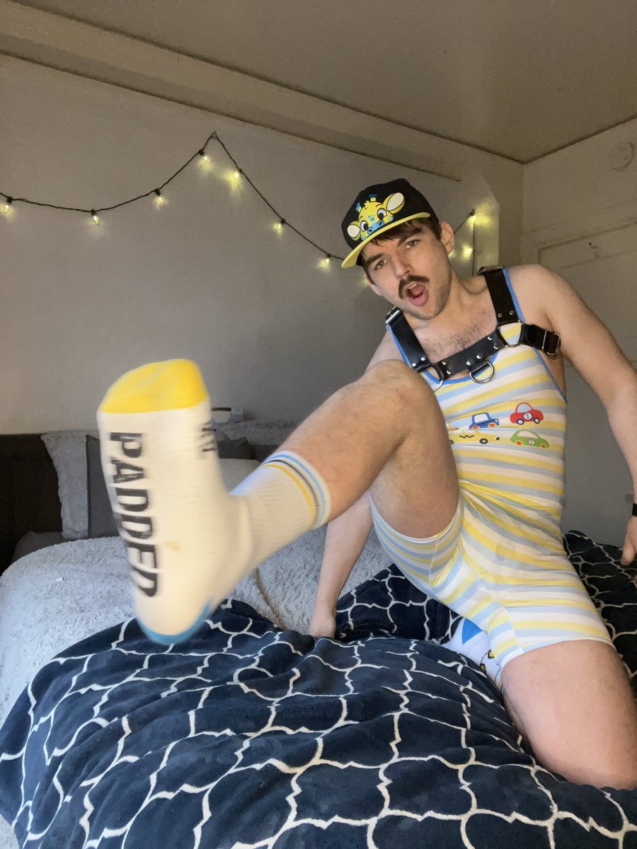 My THRONE is up and running, go check it out and drain deep for your diapered gooner ALPHA—- THRONE: <a href="/goonbrodygoon/">Brody Cedar</a>

#findom #gooner #abdl #cuck #diaperkink