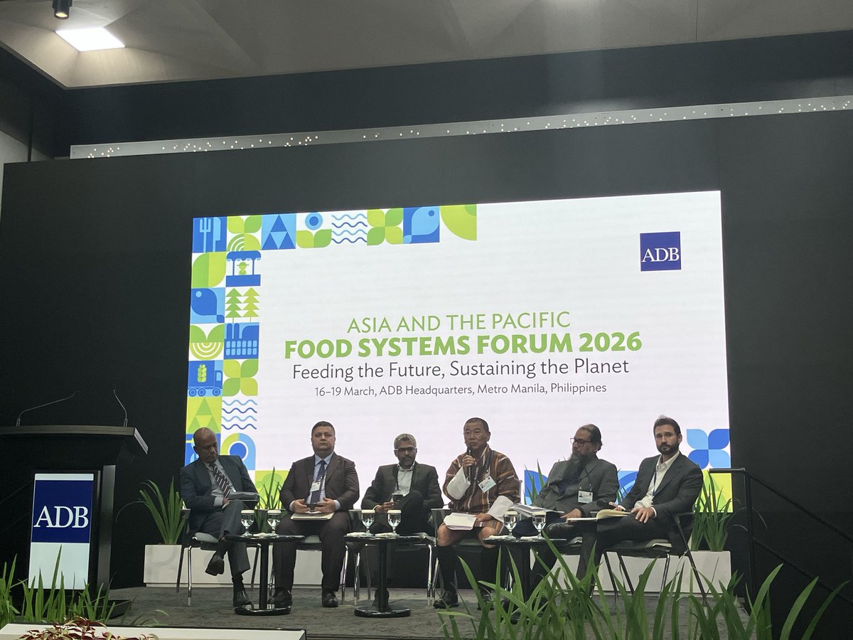 Kaz_Fujiwara's tweet photo. @MaximoTorrero @FAO Chief Economist in his keynote stressed a systems approach &amp; prevention #EarlyWarningSystem #AnticipatoryAction with a ROI of 1:7 for #Resilient Livelihoods from #Ridge2Reef in #SouthAsia @ADB_HQ #AFS2026 following the opening speech by H.E. PM 🇧🇹
#4Betters https://t.co/poLS8wPGzI