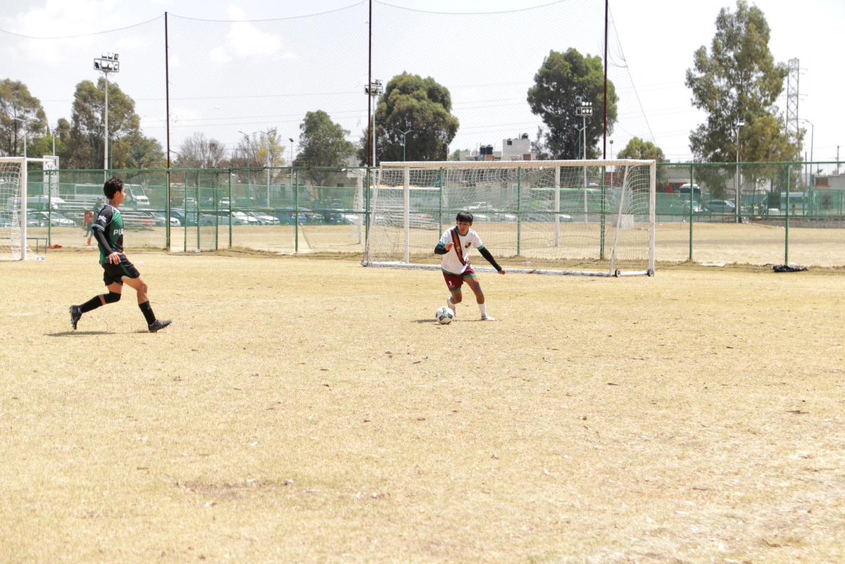 Victoria con carácter. ⚽🔥

La #UDEP vence 1-0 a la UTP y sigue avanzando en la Liga ANUIES con paso firme 💪

El camino se construye partido a partido. 🚀

#PensarEnGrande #PorAmorAPuebla #AferrateATusSueños