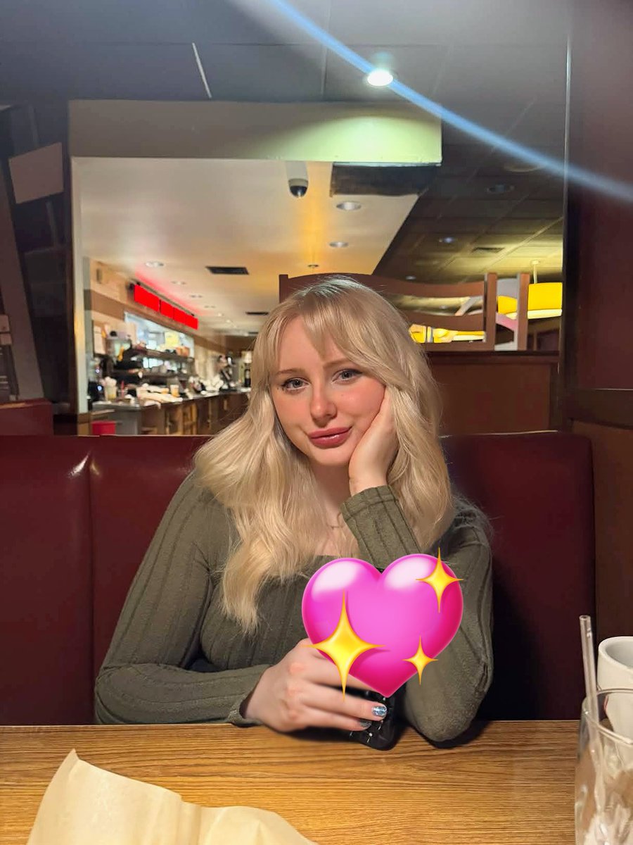 ✨vishy✨ tweet media