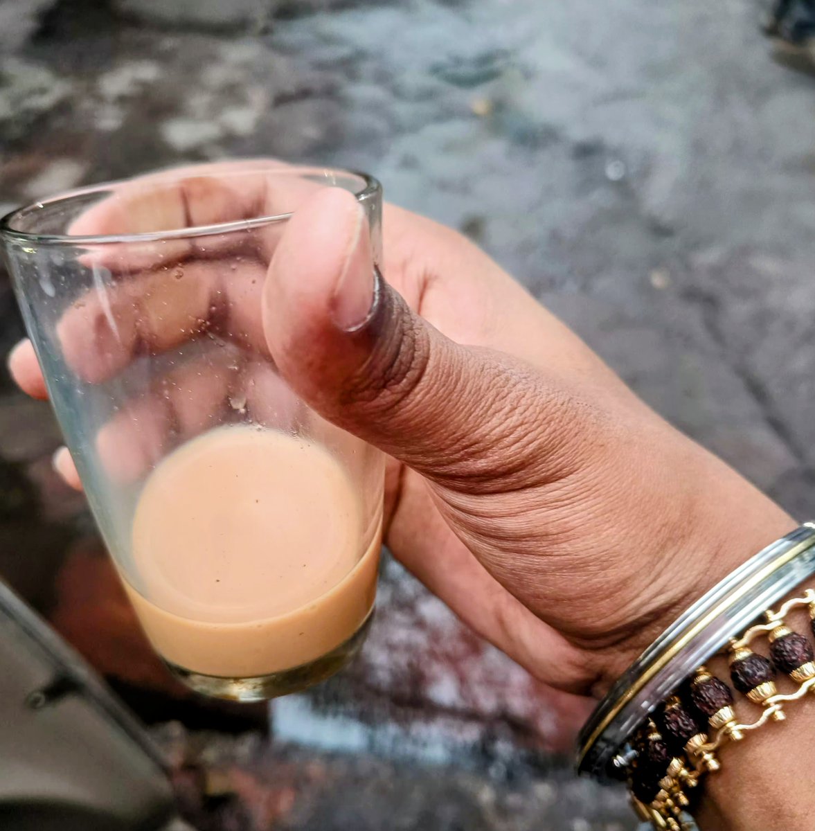 imsushant12's tweet photo. Chai ki chuski, thandi si hawa,
Subah ka sukoon — har fikr dafa ☕️✨
#SubahKiChai #PeacefulMind #sukoon https://t.co/buZxqDmjOP