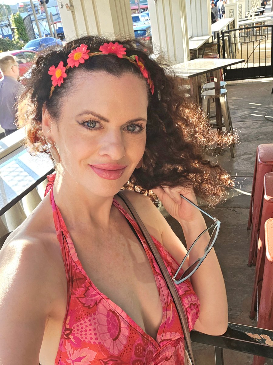 Kitkat369 tweet media