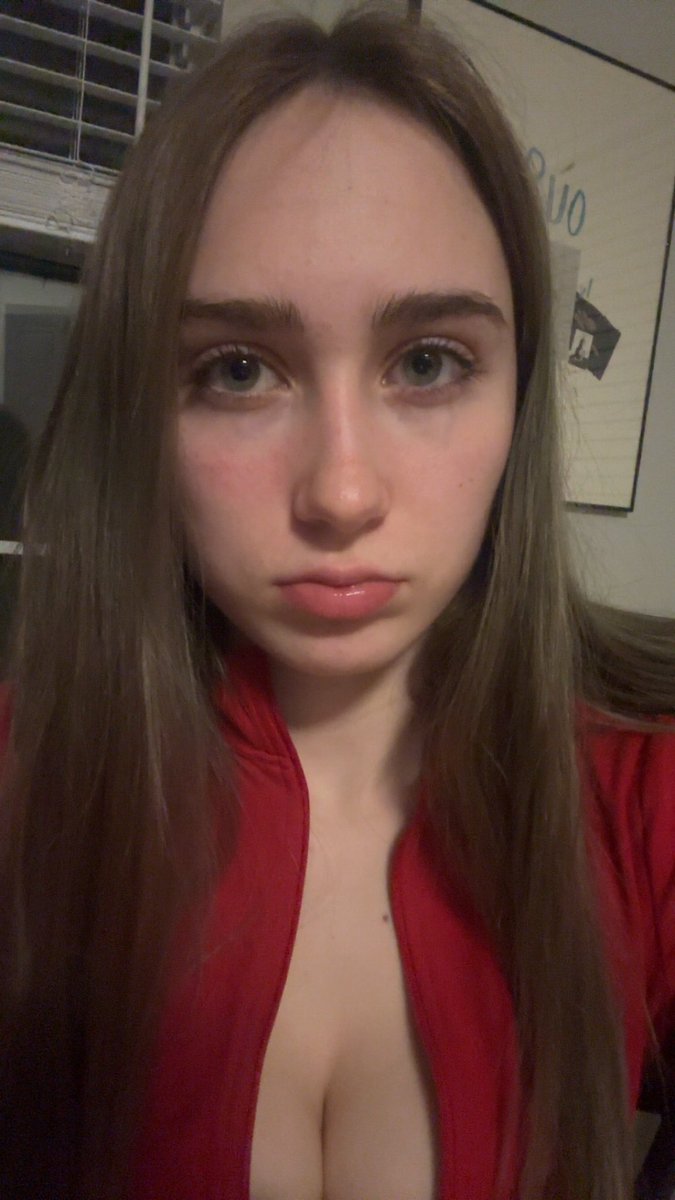 llacigabbi's tweet photo. um idk how to say this but hi https://t.co/vhgBN9Wxuy