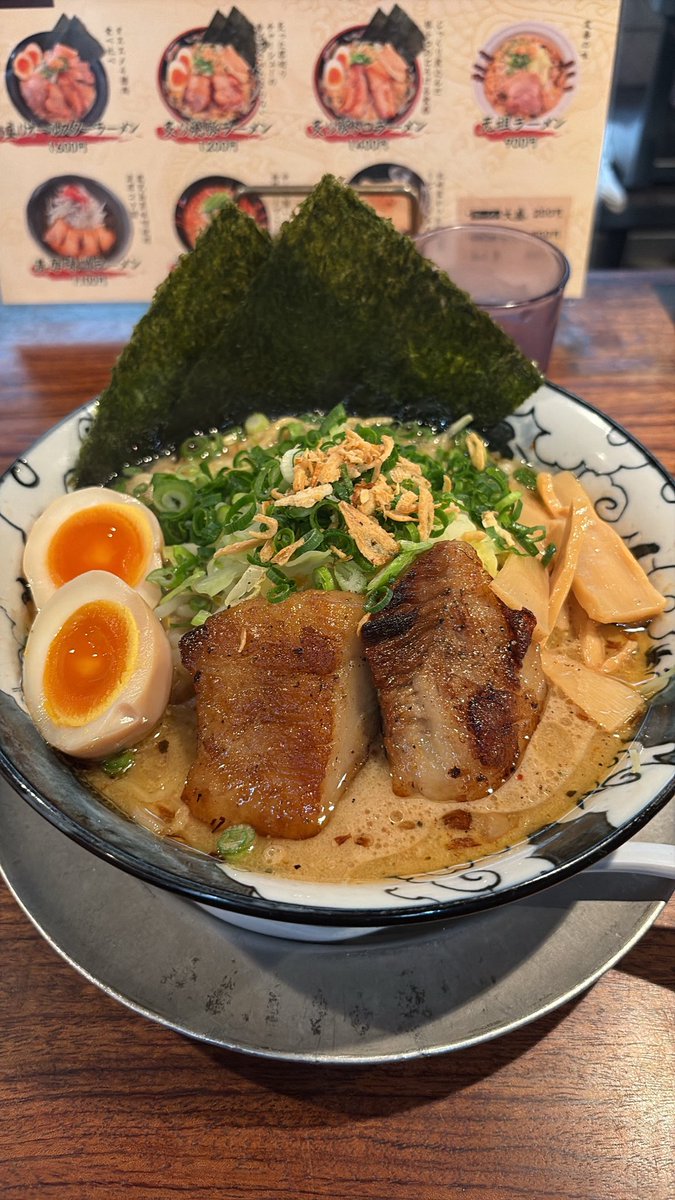 ぶるとら🐯ᩚ【瞳に乾杯*】 tweet media