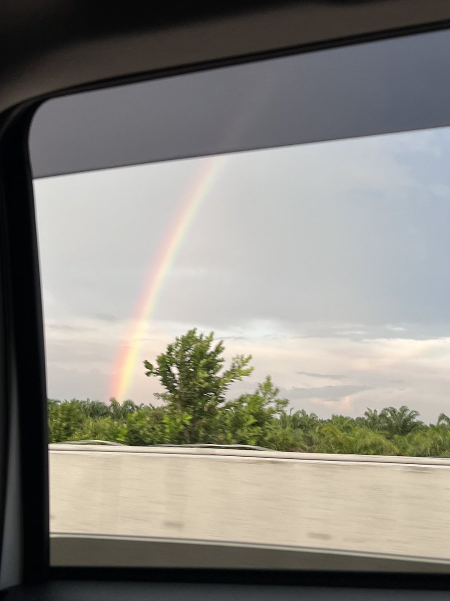 niel_here_'s tweet photo. Seeing a rainbow on the way home to grandma's house https://t.co/Z9xsYM1kAQ