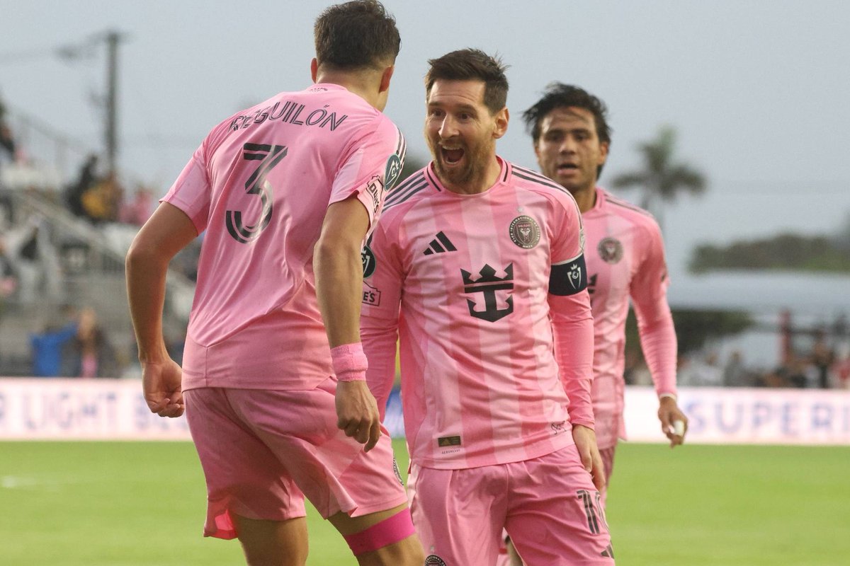 Front Row Soccer tweet media