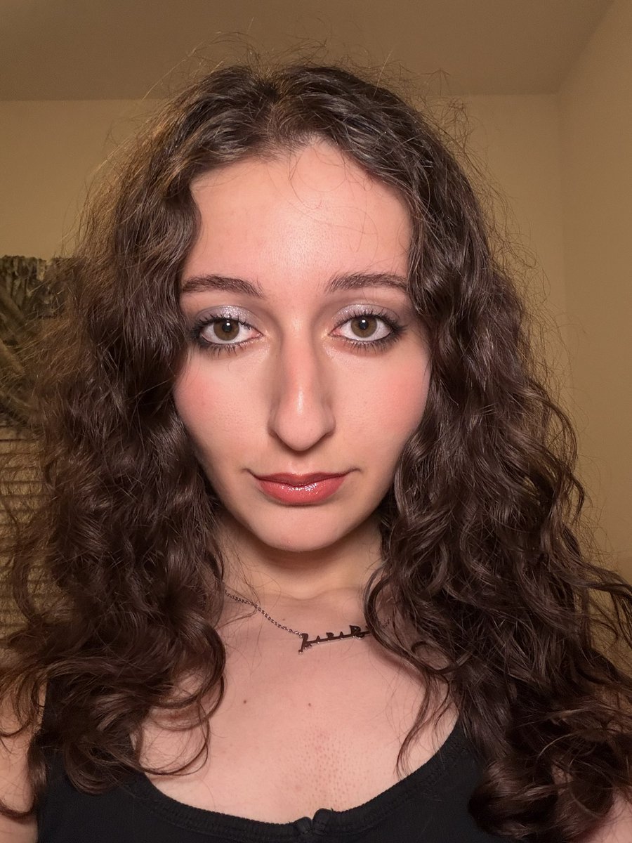 pipojen𓅪 tweet media