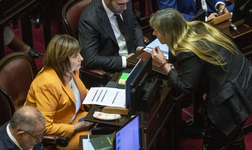 Ejes de Comunicación tweet media