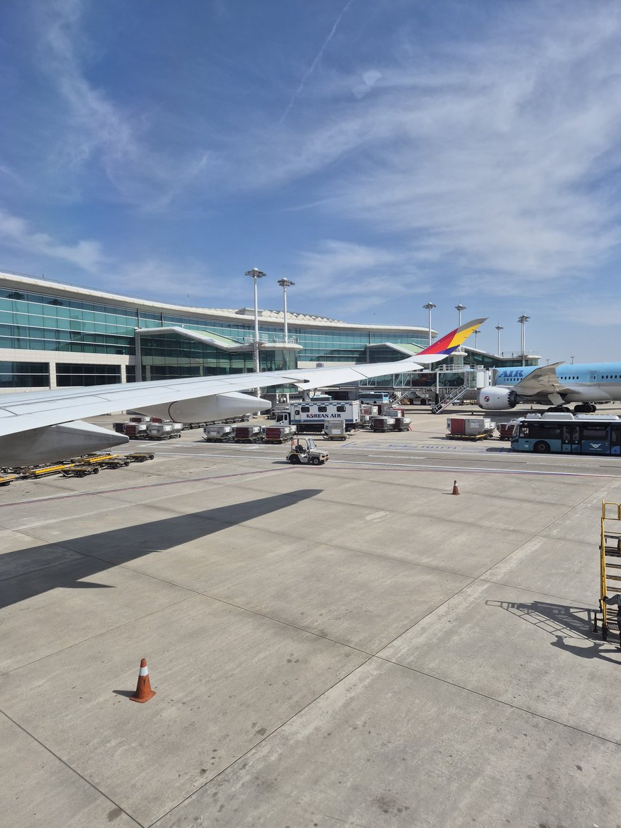 Ashen🕯️ tweet media