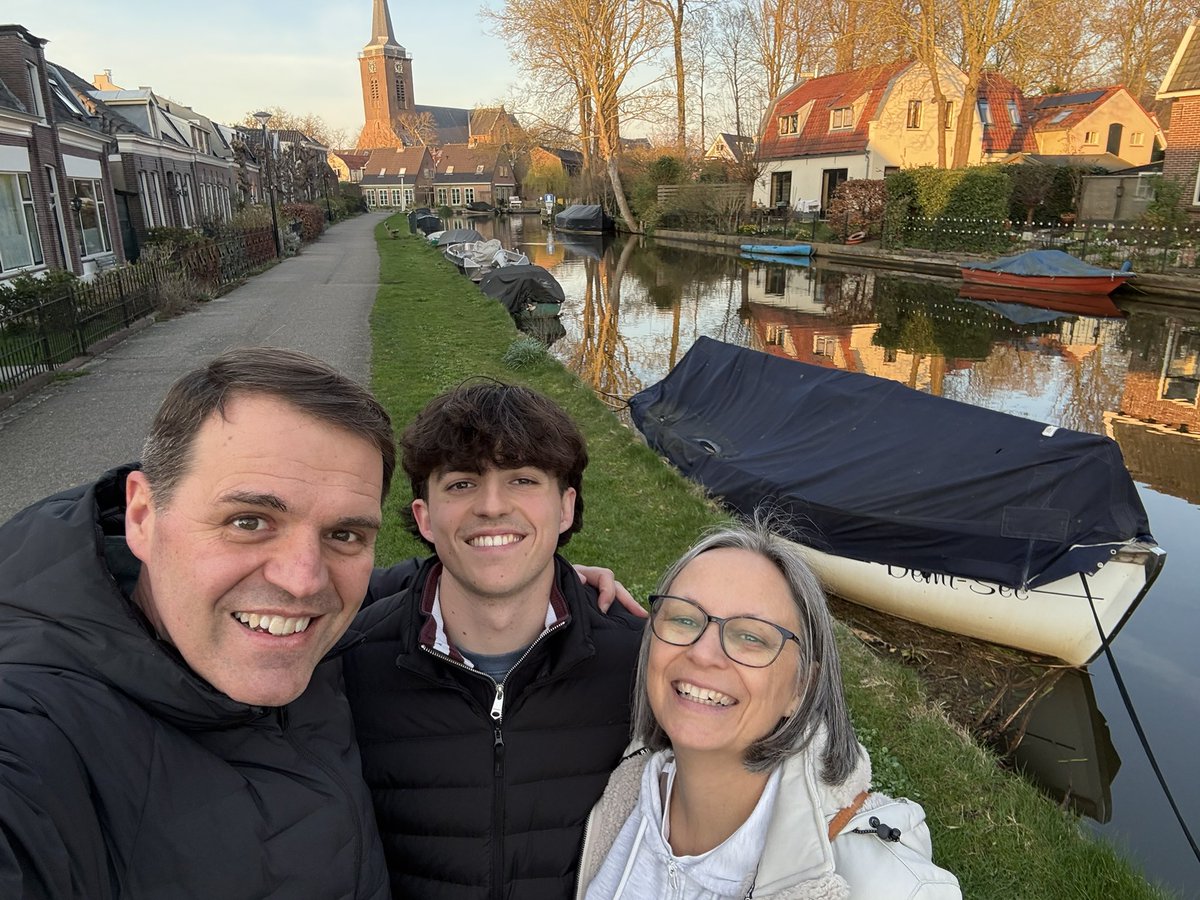 Dion Forster tweet media