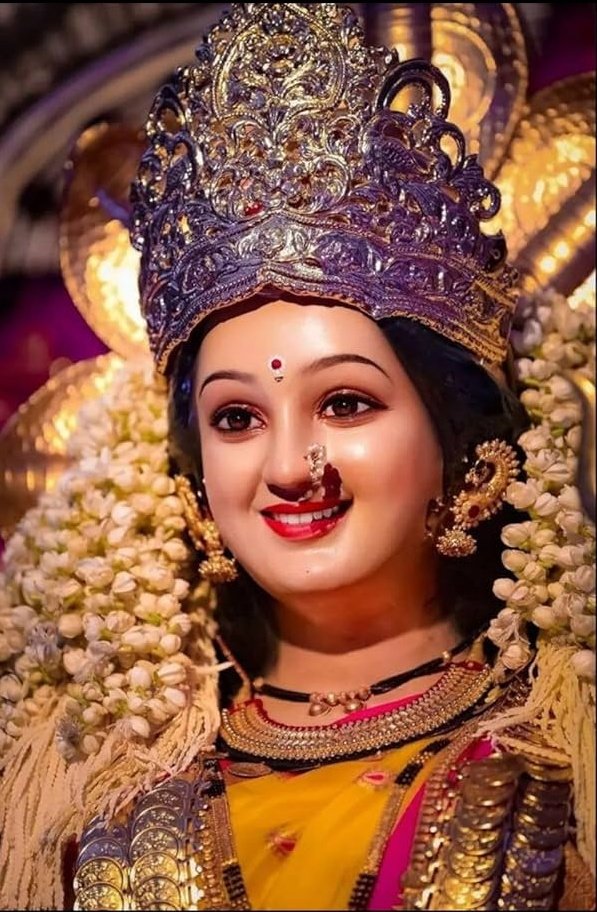 वन्दे वाञ्छितलाभाय चन्द्रार्धकृतशेखराम्। 
वृषारूढां शूलधरां शैलपुत्रीं यशस्विनीम् ॥

#चैत्र_नवरात्रि #जगदंबा #प्रथम_स्वरूप #शैलपुत्री #विक्रमसंवत्2083 #नववर्ष 
#संकलन • #Sankalan