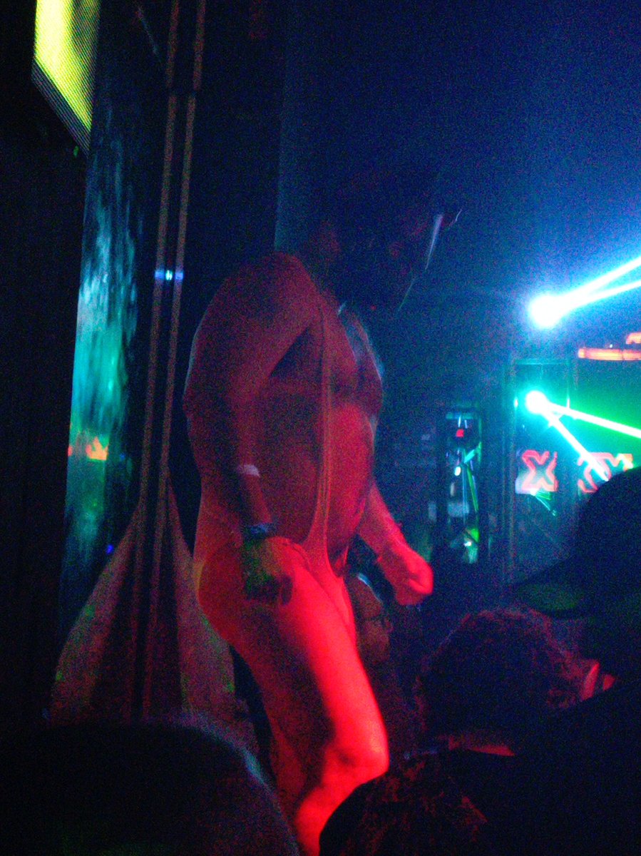 El 3:58 😬 tweet media