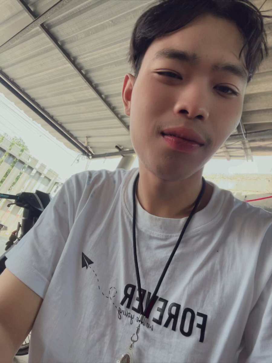 Sn15064975's tweet photo. เหงาดีจัง  อยากหยุดงานละ  #สมุทรสาคร #มหาชัย #แม่กลอง #สมุทรสงคราม #กทม https://t.co/pfBiaGWgOo