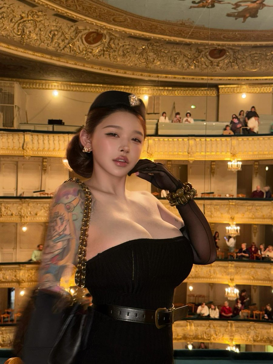 BabeGina tweet media