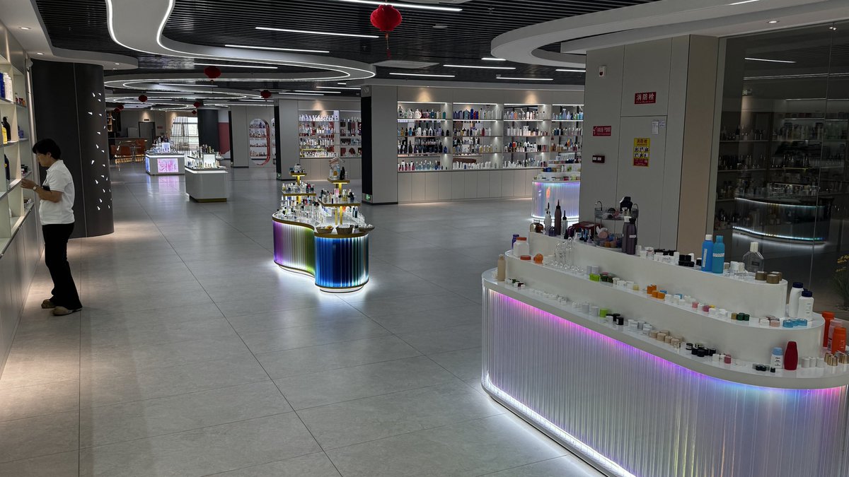 Nicolas Declunder 🇭🇰🇪🇺 tweet media