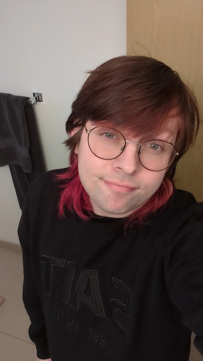 Dustin Farron tweet media