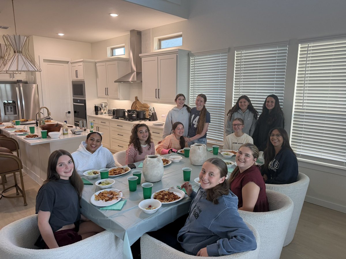 MBHS Bronco Softball tweet media