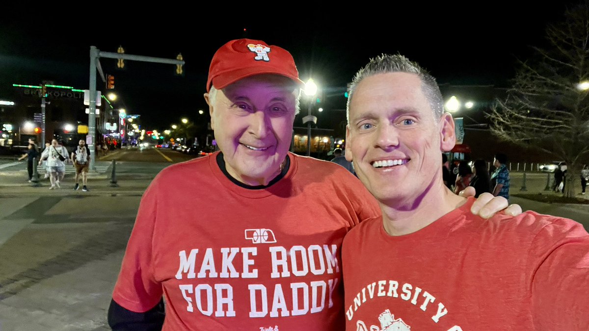 Dana Czerwinski tweet media