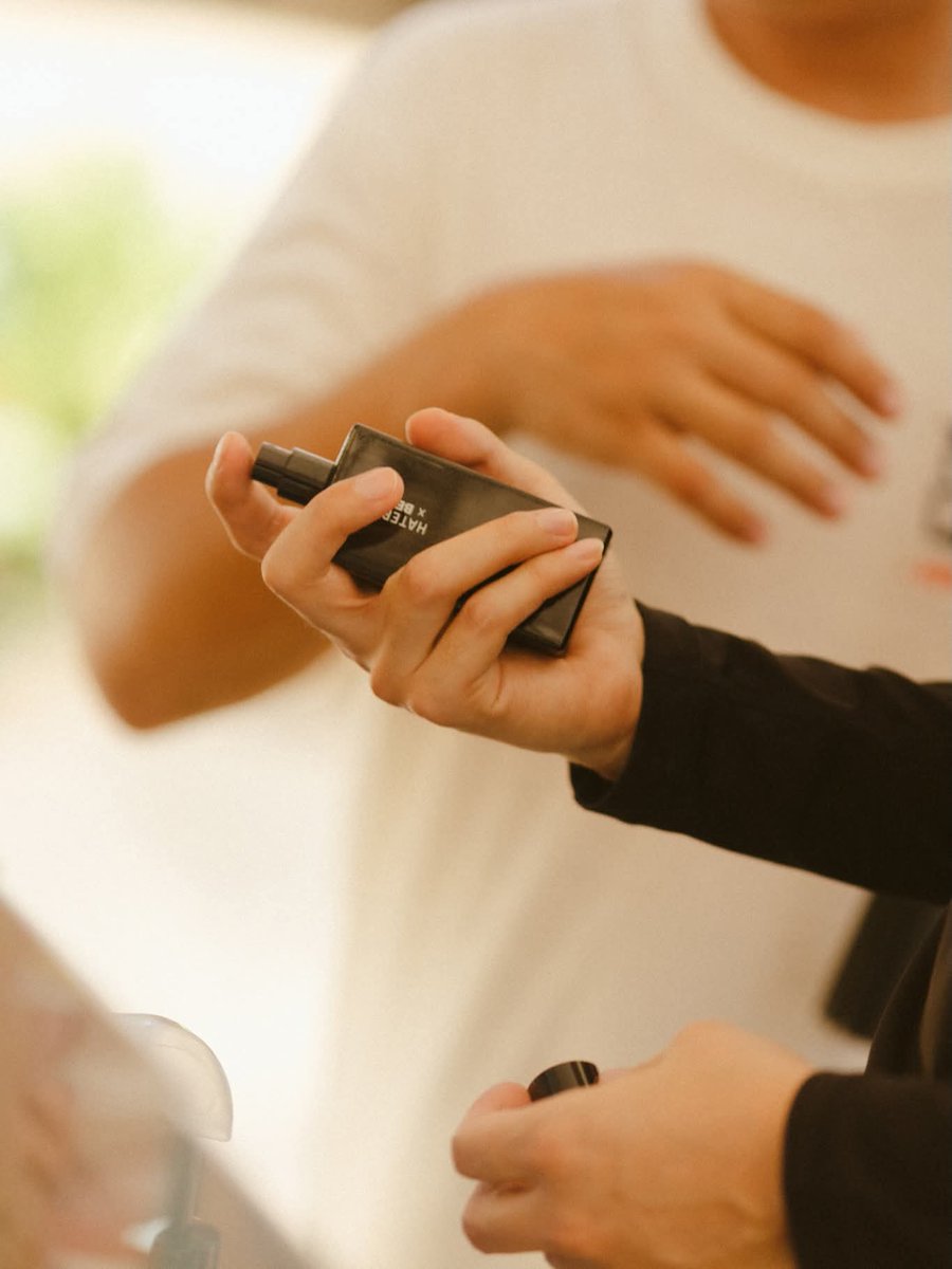 hateberry.scent tweet media