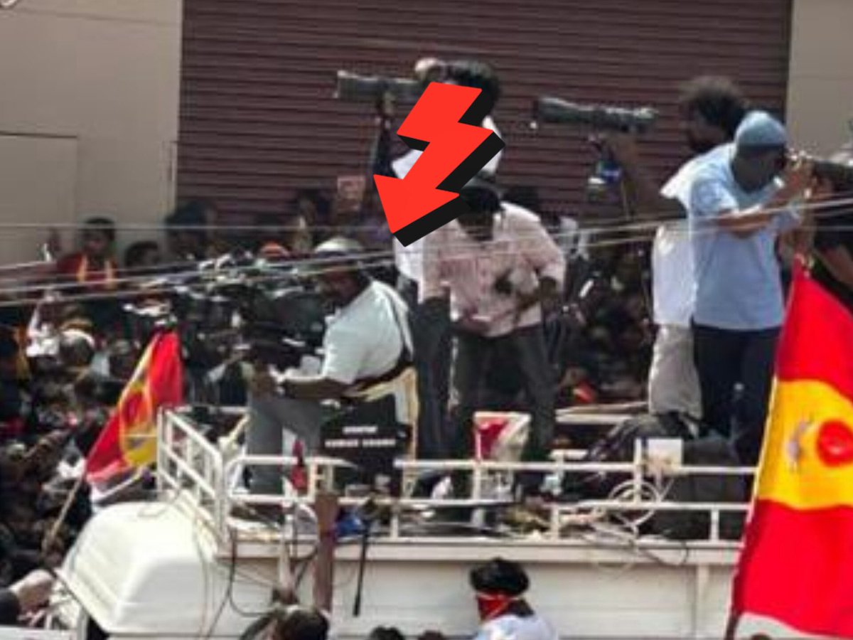 Gypsy_1809's tweet image. ARRI Alexa ( or ) RED Komodo வகையிலான Rig கேமரா இவை பெரும்பாலும் பெரிய பட தயாரிக்க மட்டுமே பயன்படுத்த படும் ஒரு கேமரா..! 🤔

#Karur #Karurstampede