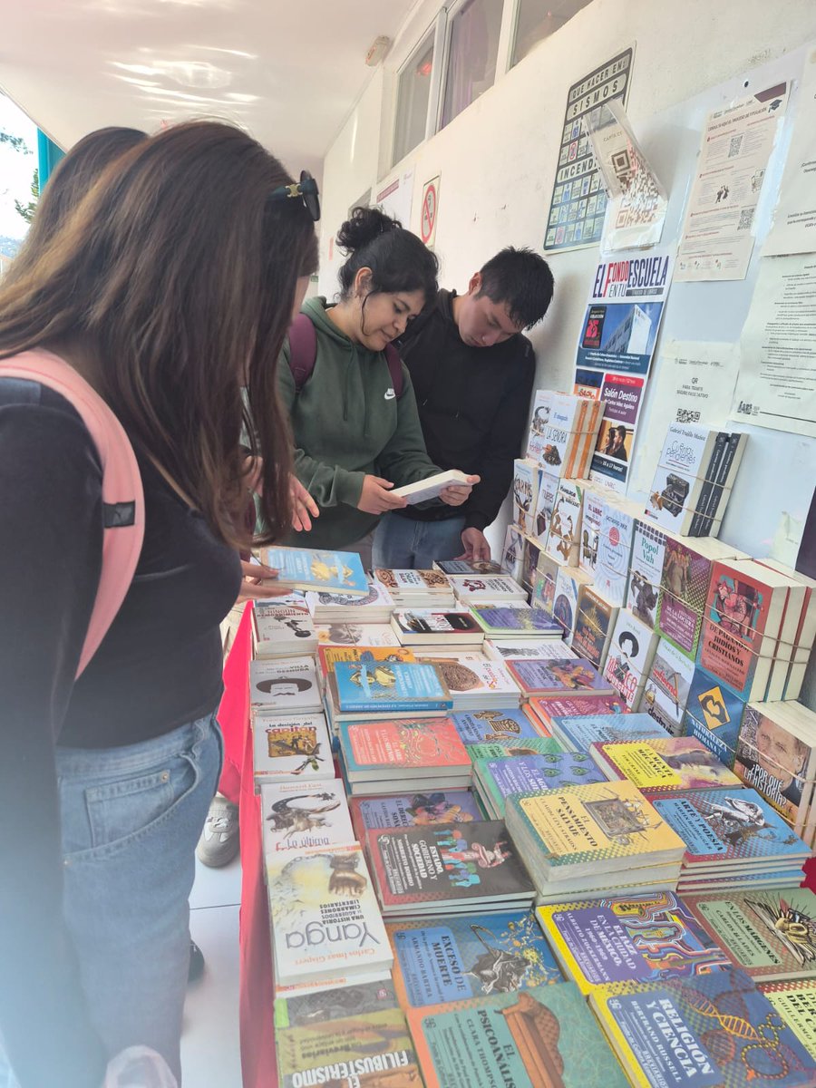 Universidad Nacional Rosario Castellanos tweet media