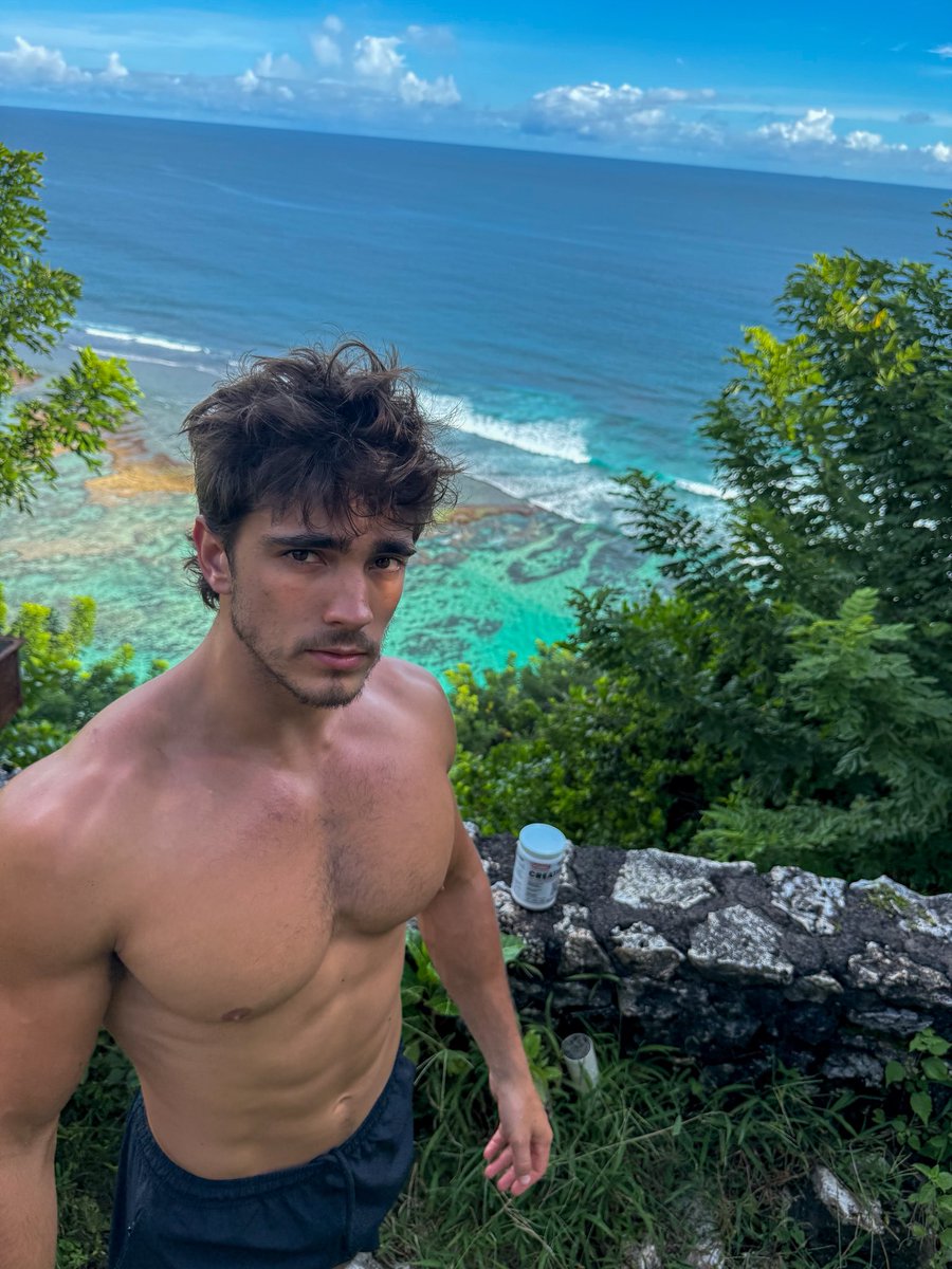 Kyle Kuznik tweet media