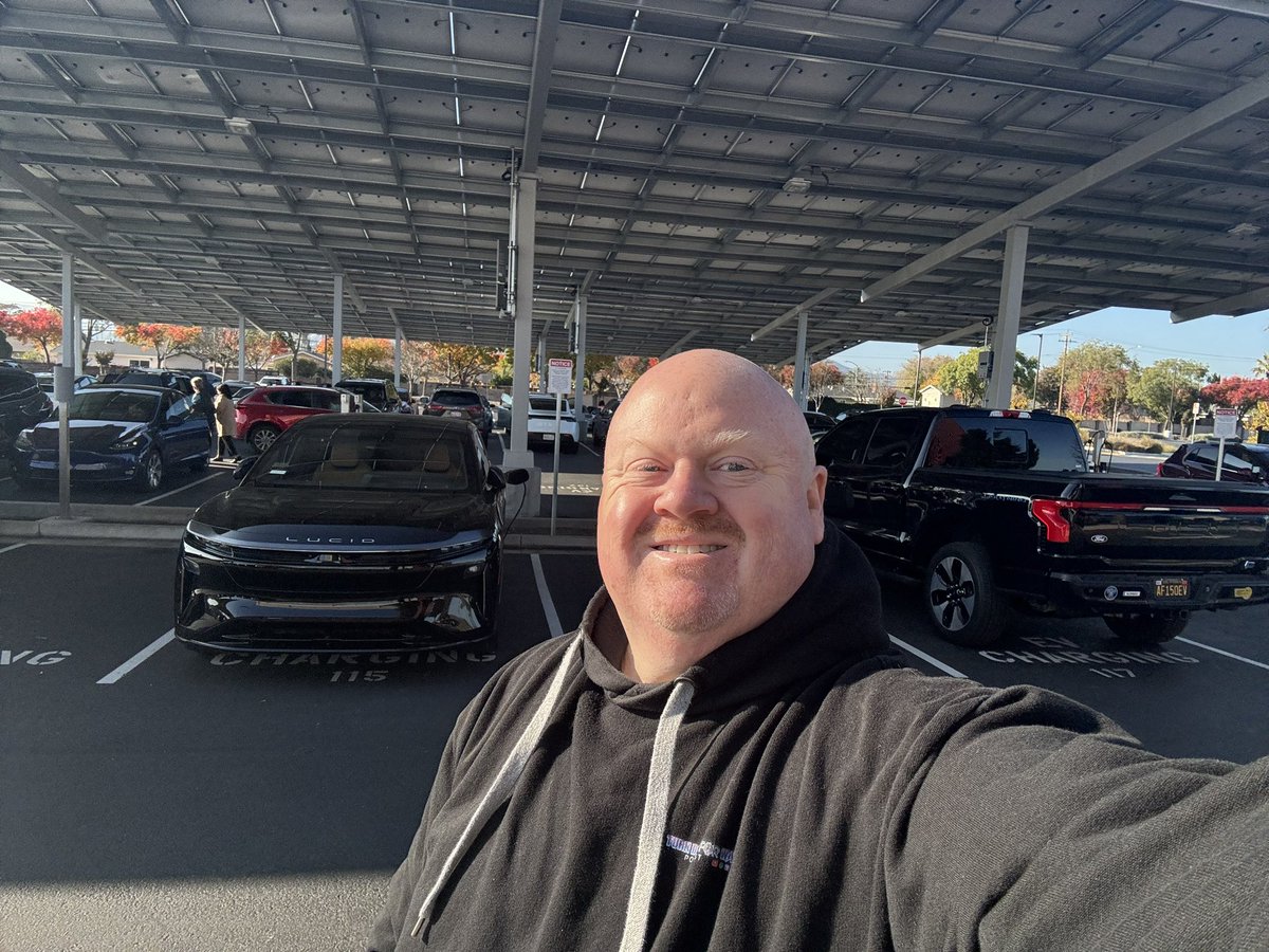 Christopher Bowe tweet media