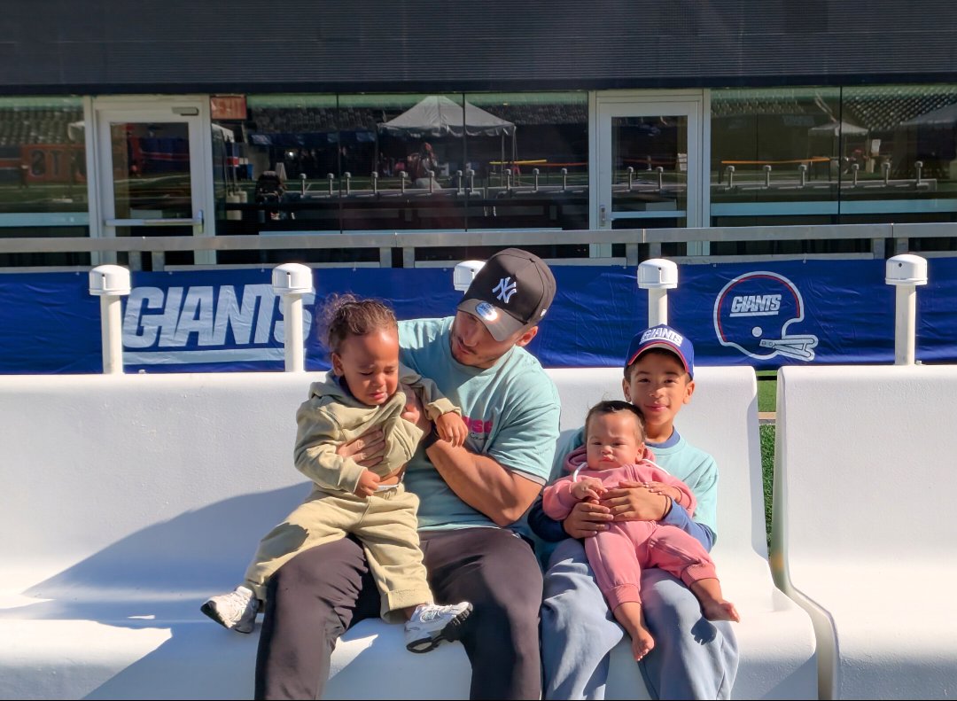 Point📍 tweet media