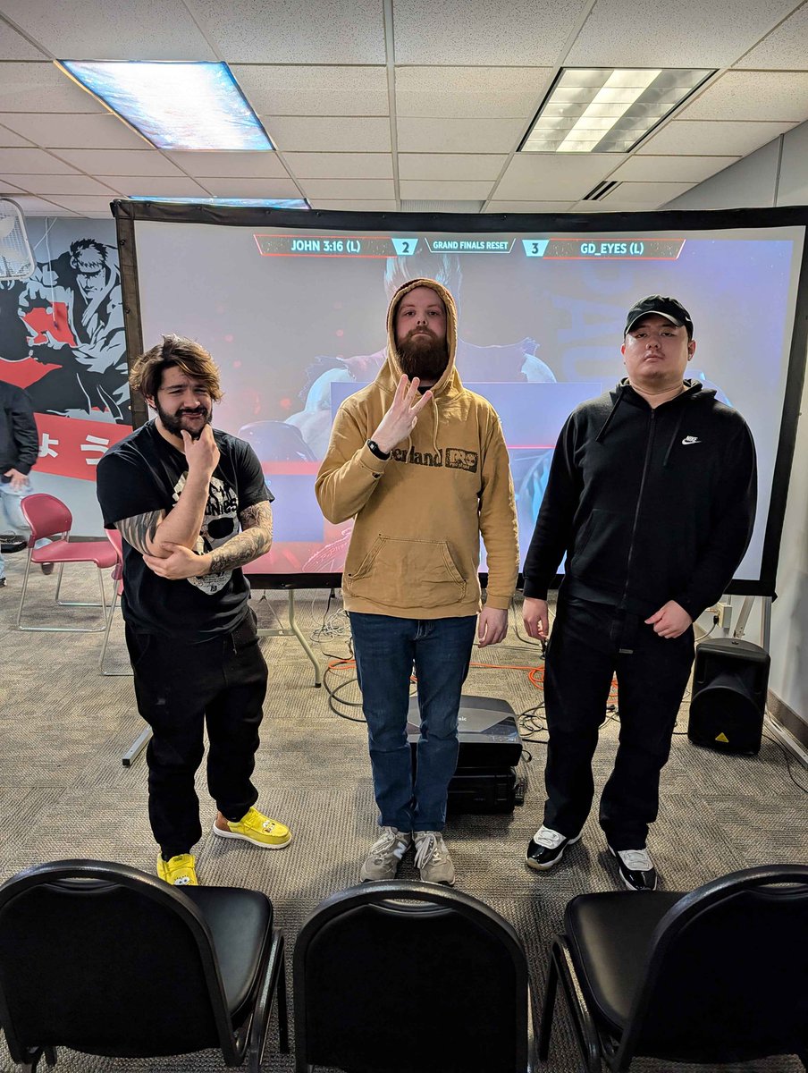 RunTheMix tweet media