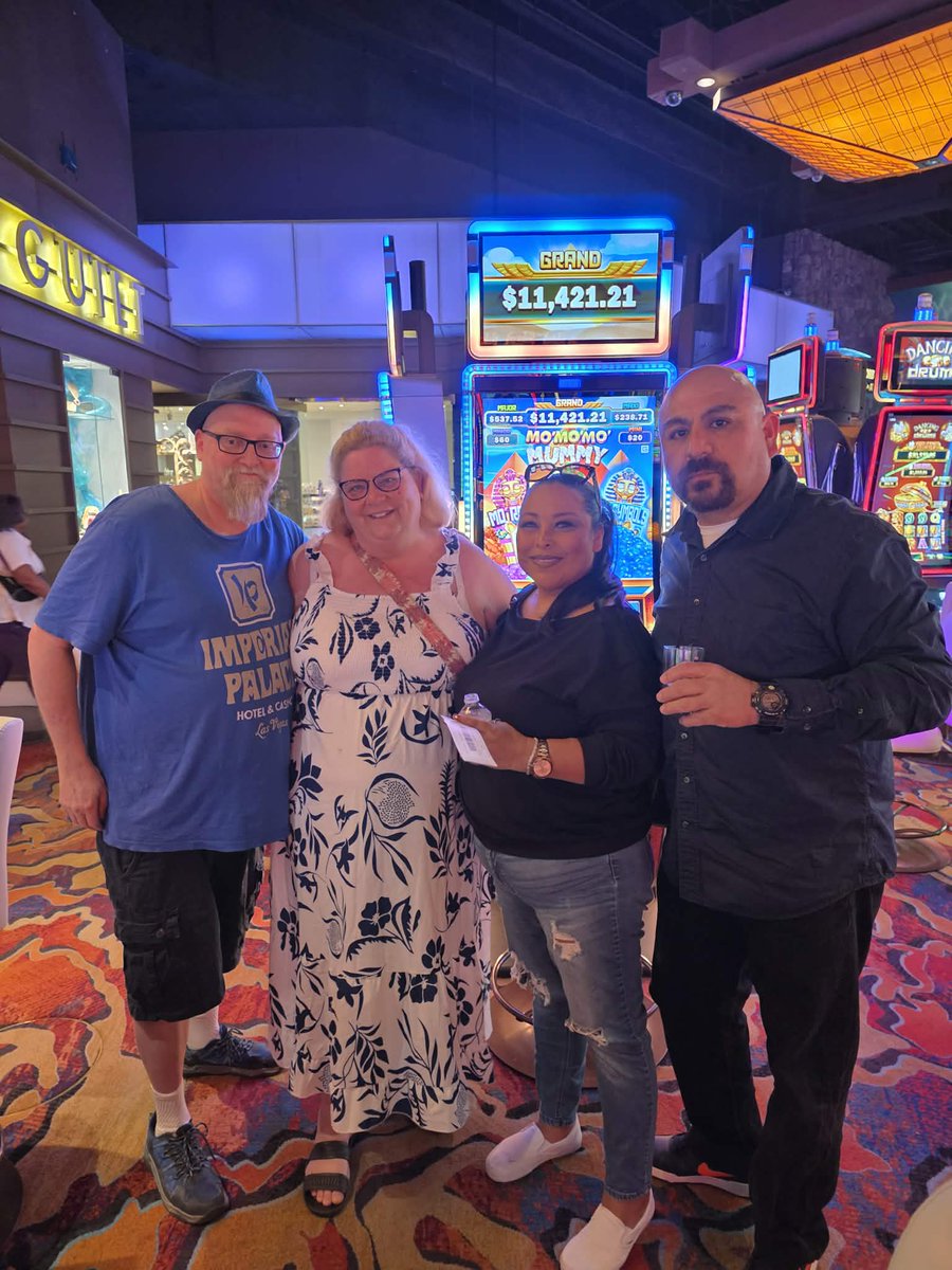 Pennys2Vegas tweet media