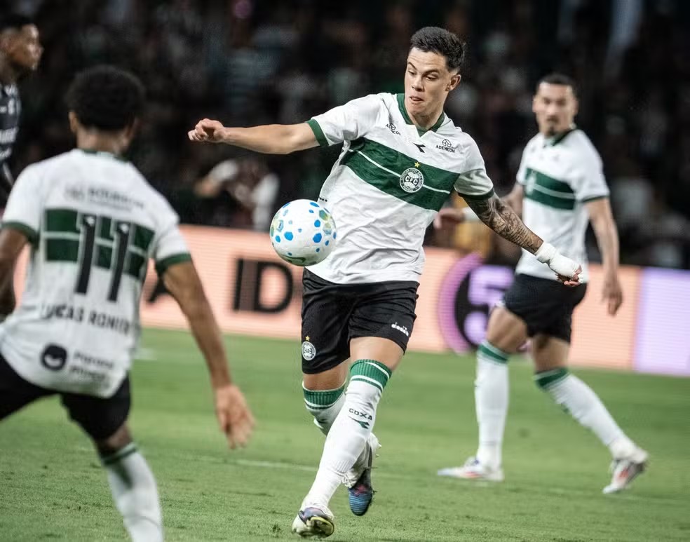 Perguntar não ofende: e JP Chermont no Coritiba, hein?