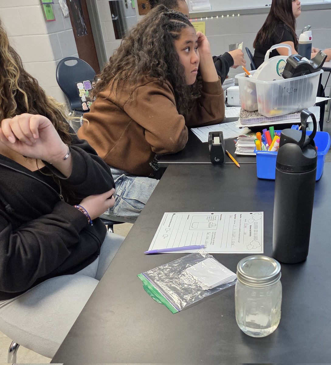 Adriane New tweet media