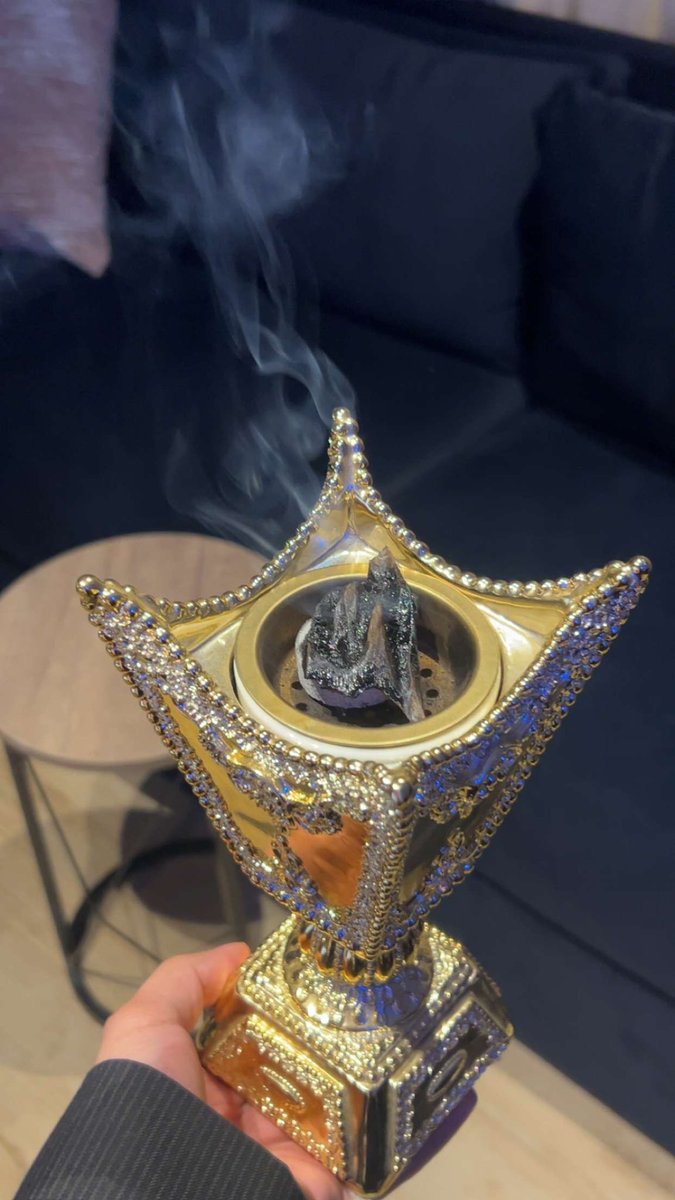 👷🏽‍♂️ tweet media