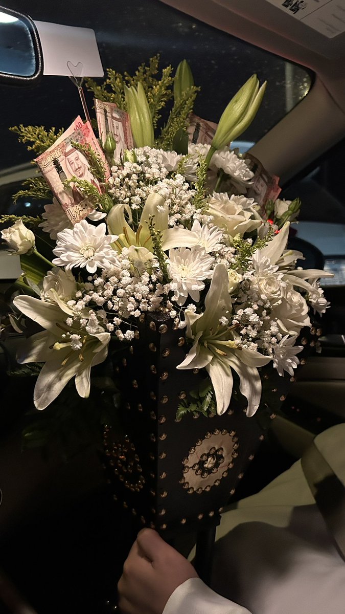 👷🏽‍♂️ tweet media