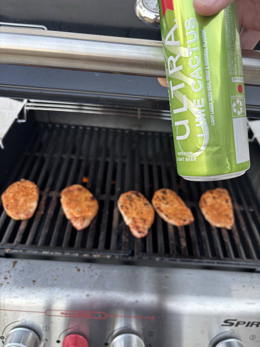 AmexDoc's tweet photo. Doc’s wife is out of town for work so I decided to have myself an afternoon. Cheers fellas!

-Doc https://t.co/odUHoiiKx8