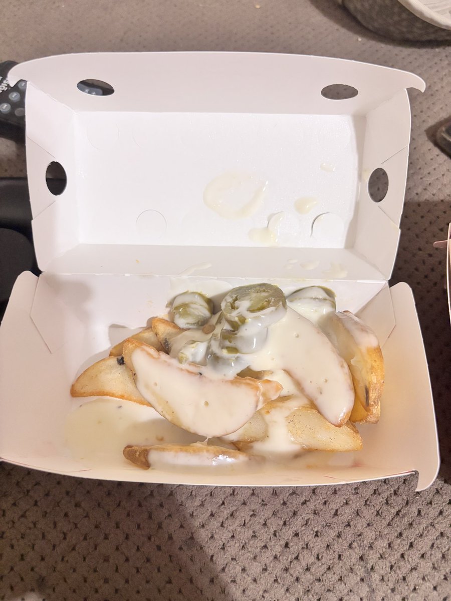 Garrett Hall tweet media