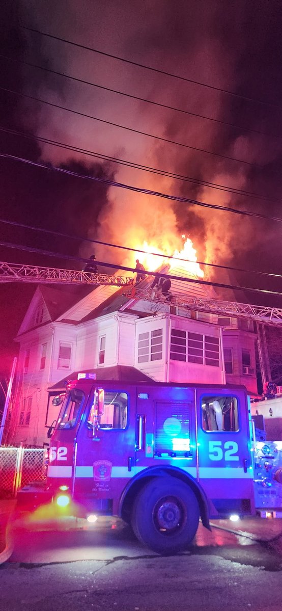 Boston Fire Dept. tweet media