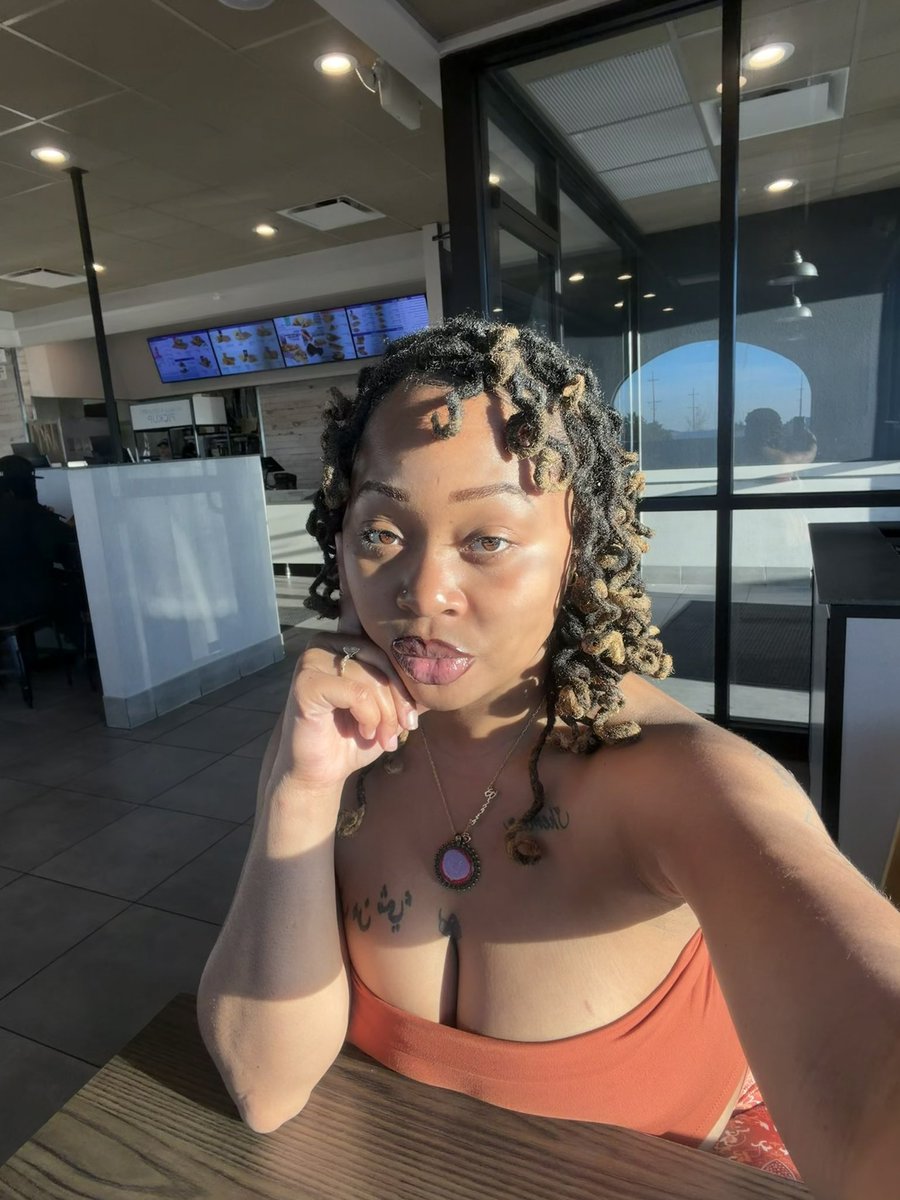 lil cut🧚🏽‍♀️🖤✨ tweet media