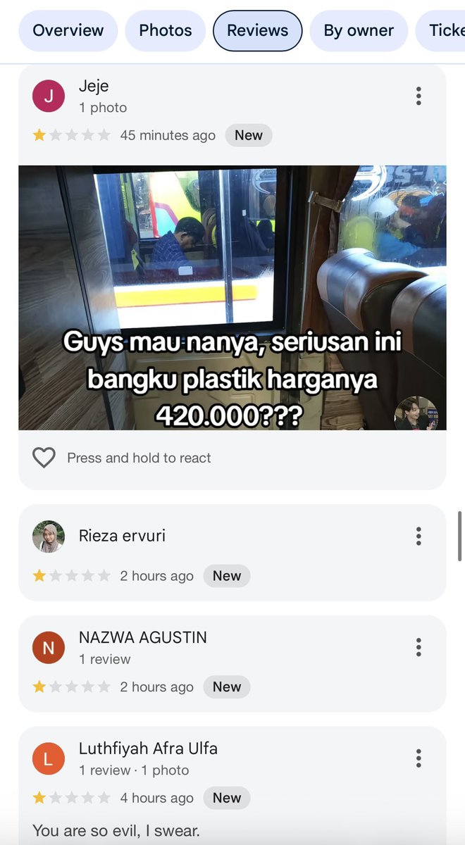 Tega banget‼️

Bapak2 beli tiket bus dengan harga Rp420.000 mendapat kursi plastik. Padahal perjalanan 10 jam. Membayar full tapi tidak mendapat fasilitas seharusnya. 

Dan netizen akhirnya menghukum PO ini dengan kasih bintang ⭐️ satu.
