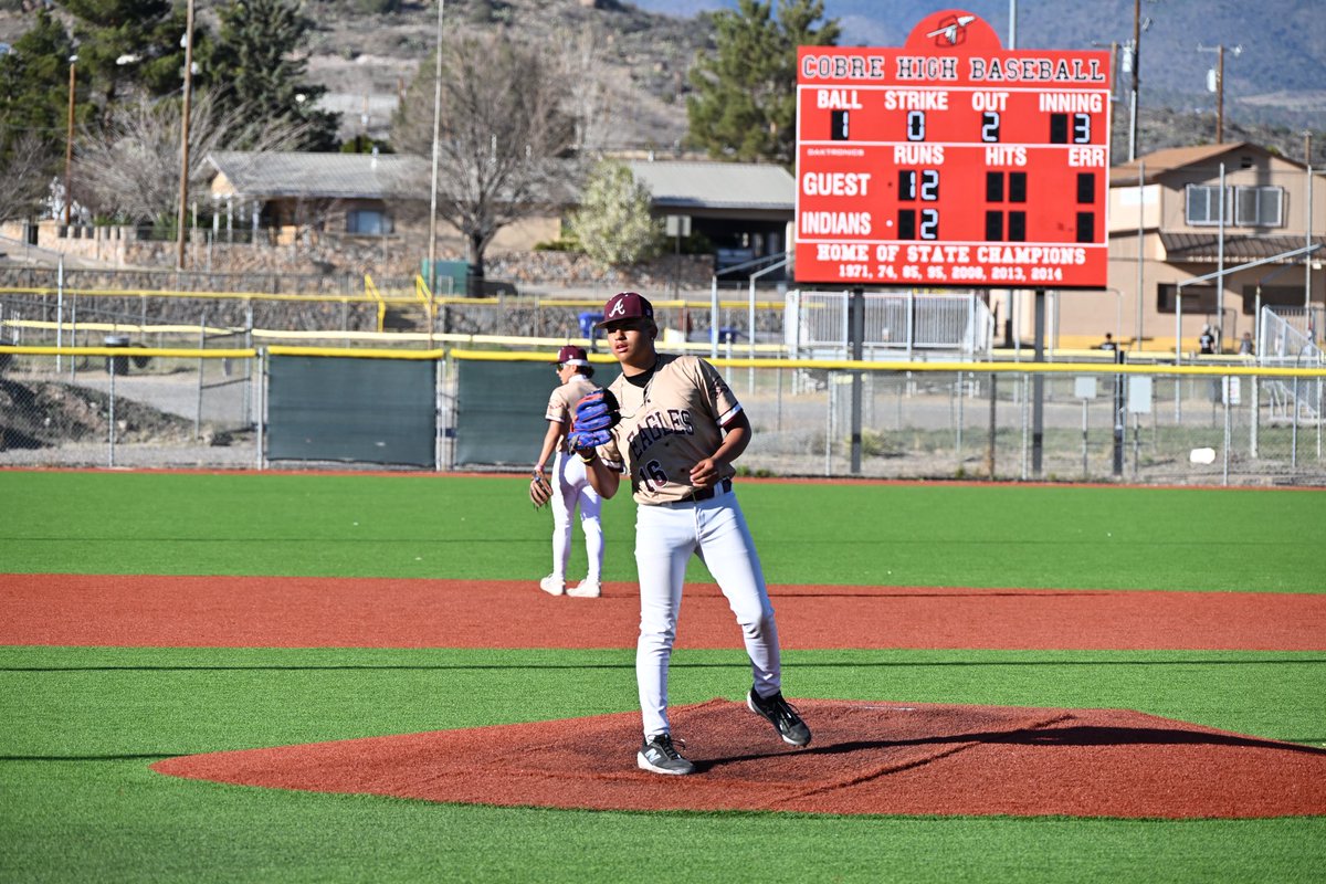 JulesTXQB's tweet photo. Over the weekend we took the tournament in NM ๐
Came back and pitched my FIRST NO-HITTER ๐ฅถโพ๏ธ
All glory to God. Nothing without my team, my coaches, and my family.
I love this game just like I love footballโฆ and Iโm not done yet.
Always hungry #KeepGrinding #KeepSoaring ๐ฆ
โพ๏ธ https://t.co/NZFsCz4z6R