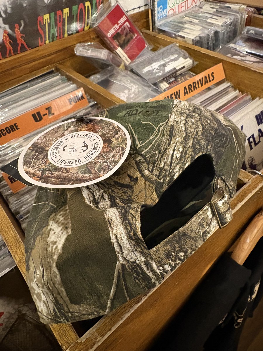 RETRIBUTION NETWORK tweet media