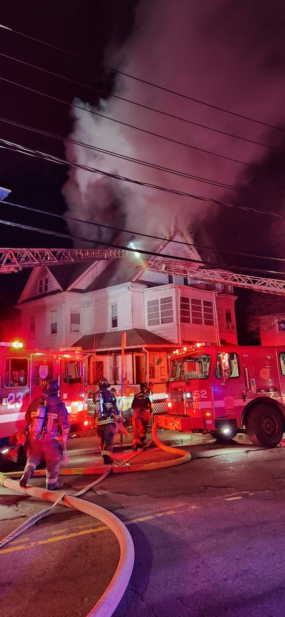 Boston Fire Dept. tweet media